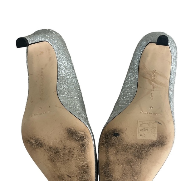 Good American The Icon Pointed Toe pump Heels. Silver crackle leather size 7. - Picture 7 of 10